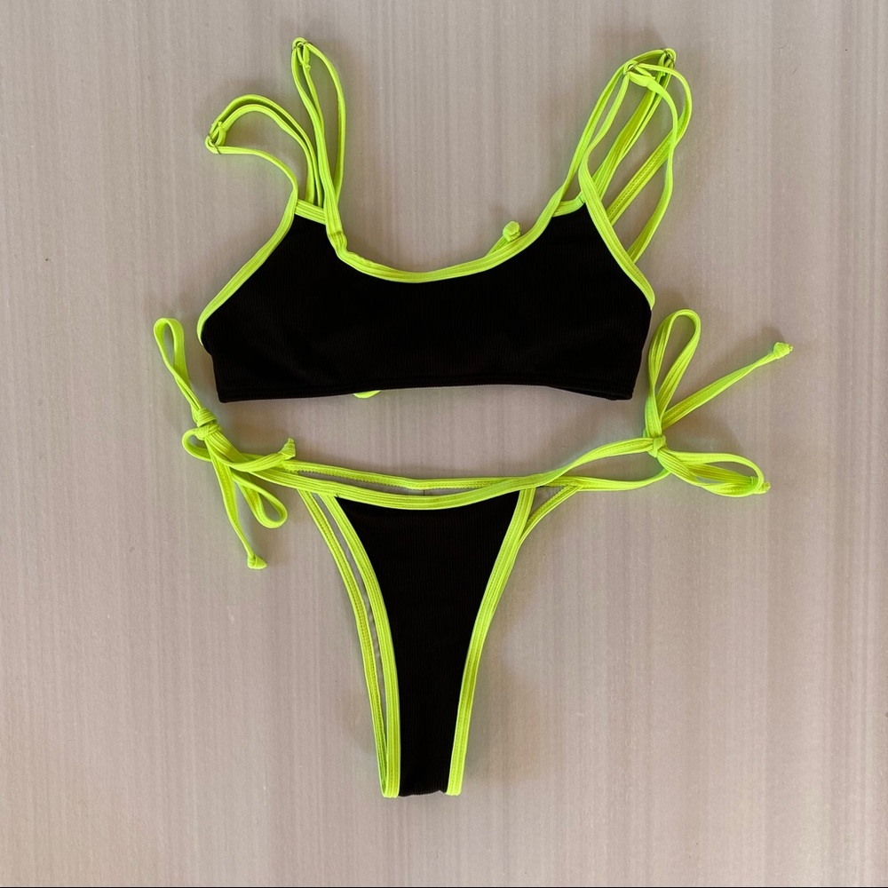 ZAFUL Strappy Criss Cross Ribbed Neon Green Bikini